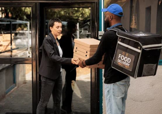 Service de Livraison Rapide Fast-Food a Mer | Chicken City