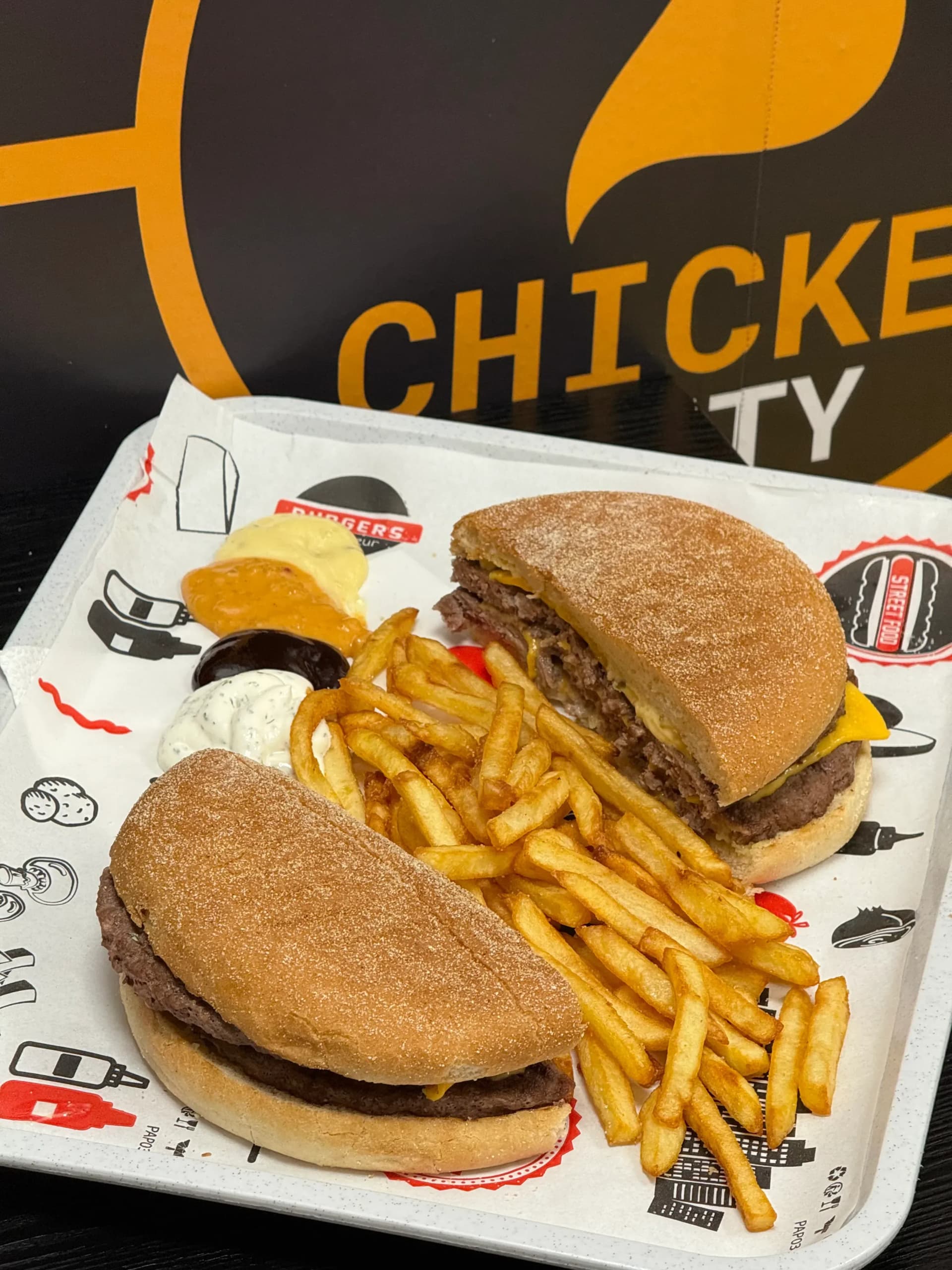 Chicken City Mer - Photo 2